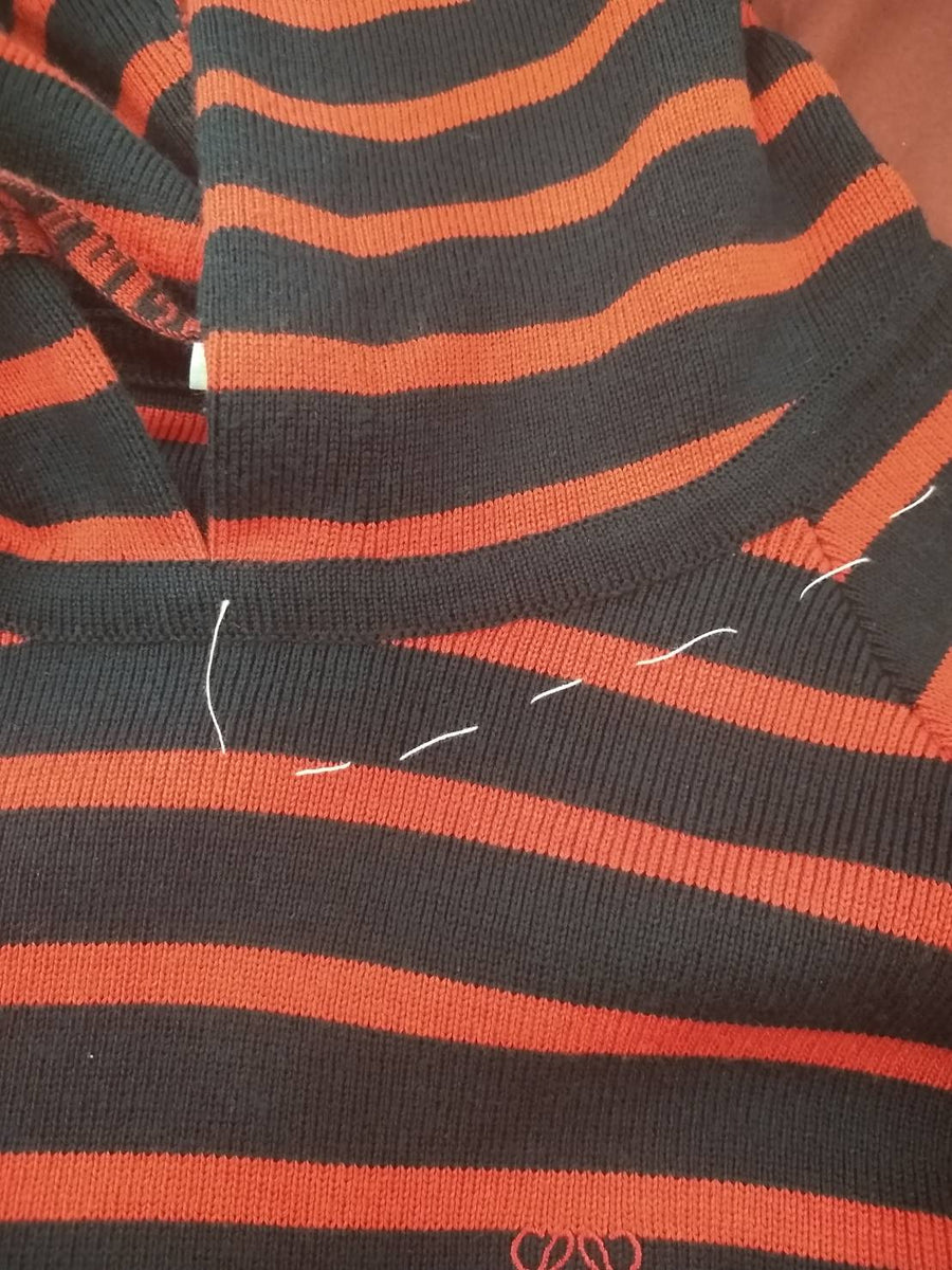 洋服の破けの修理（職人の手作業 カケハギ）お見積り